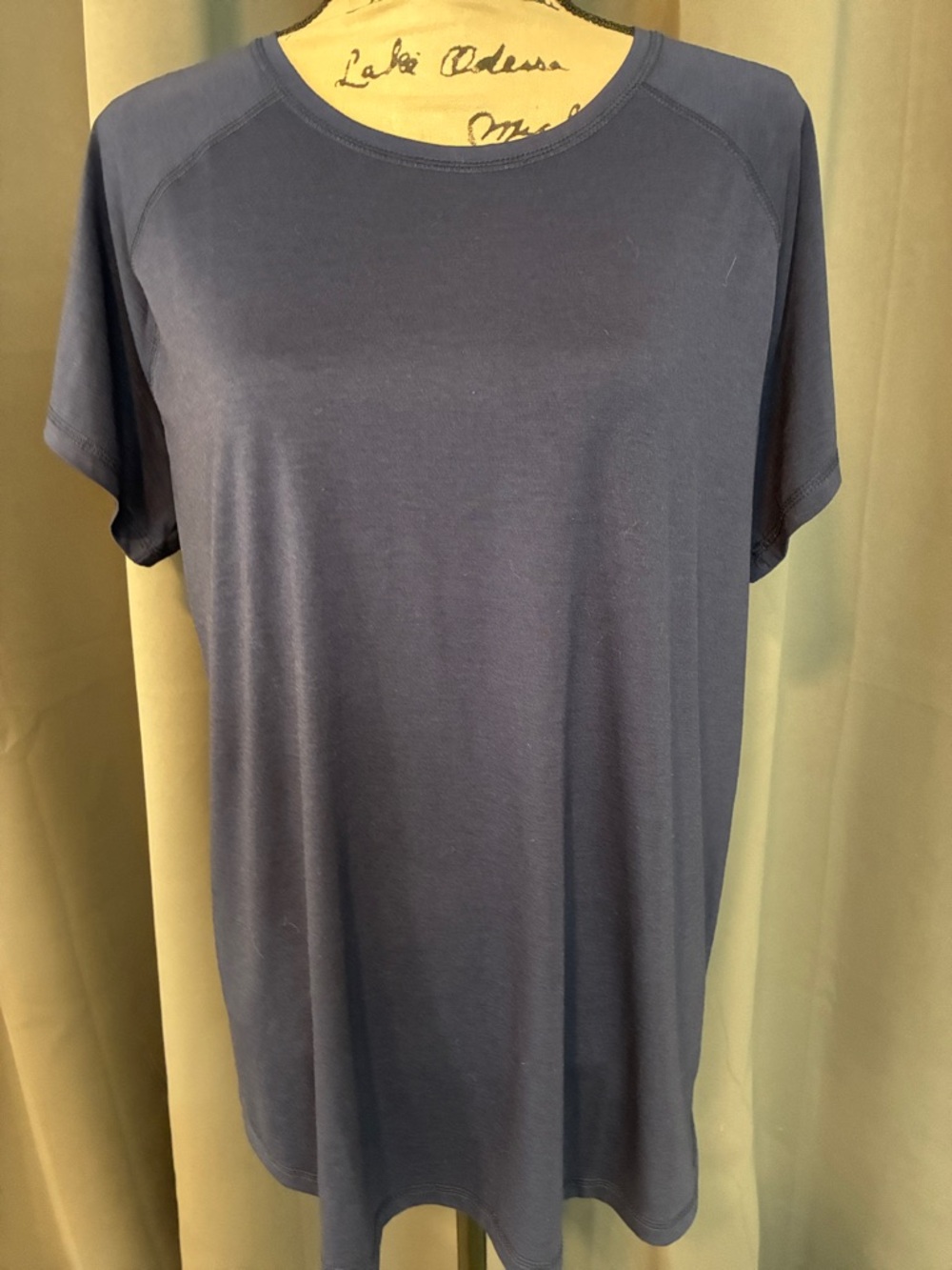 tek gear Women's Short-Sleeve Crew Tee in Navy